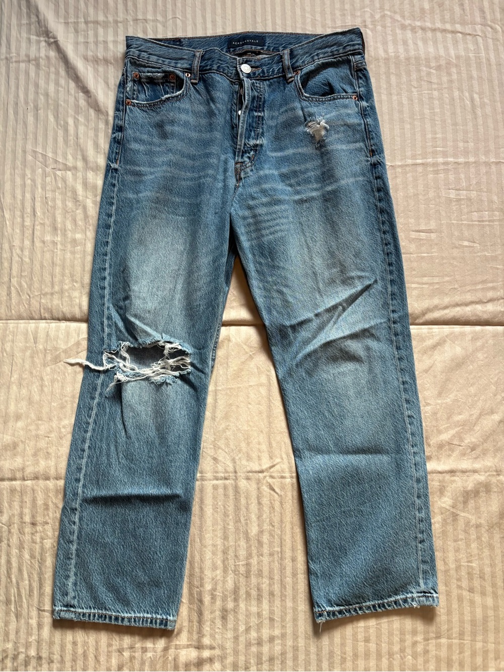 Aéropostale Women’s 90’s Super High Rise Straight Jeans  Blue Distressed Size 12